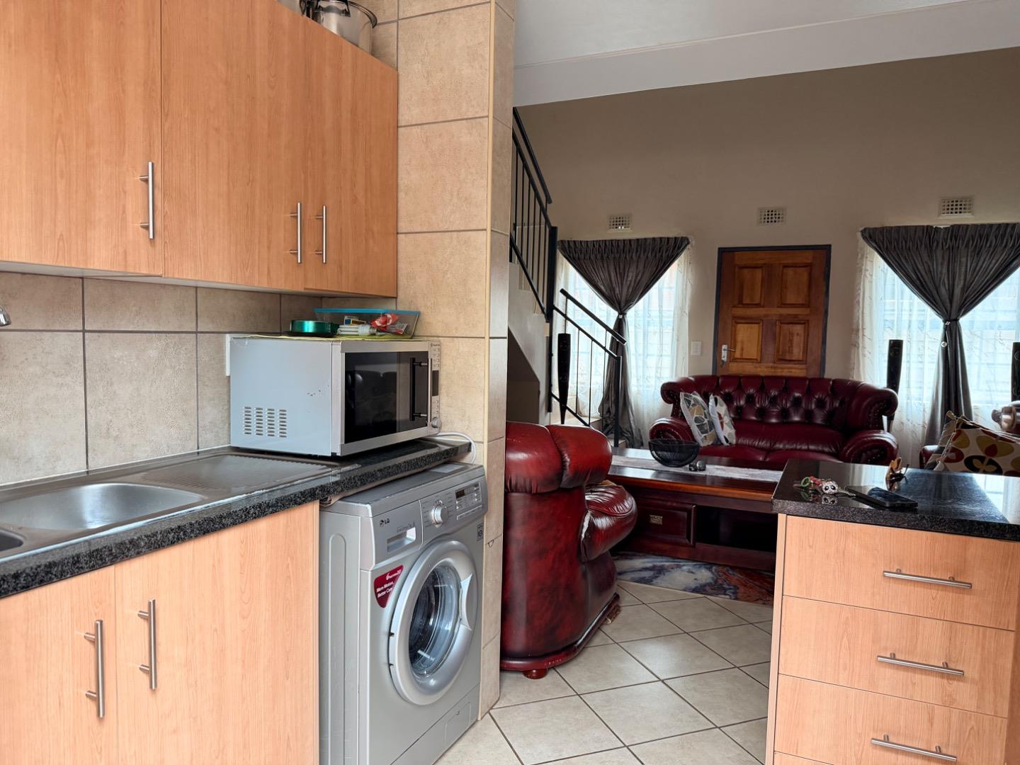 3 Bedroom Duplex for Sale - Gauteng