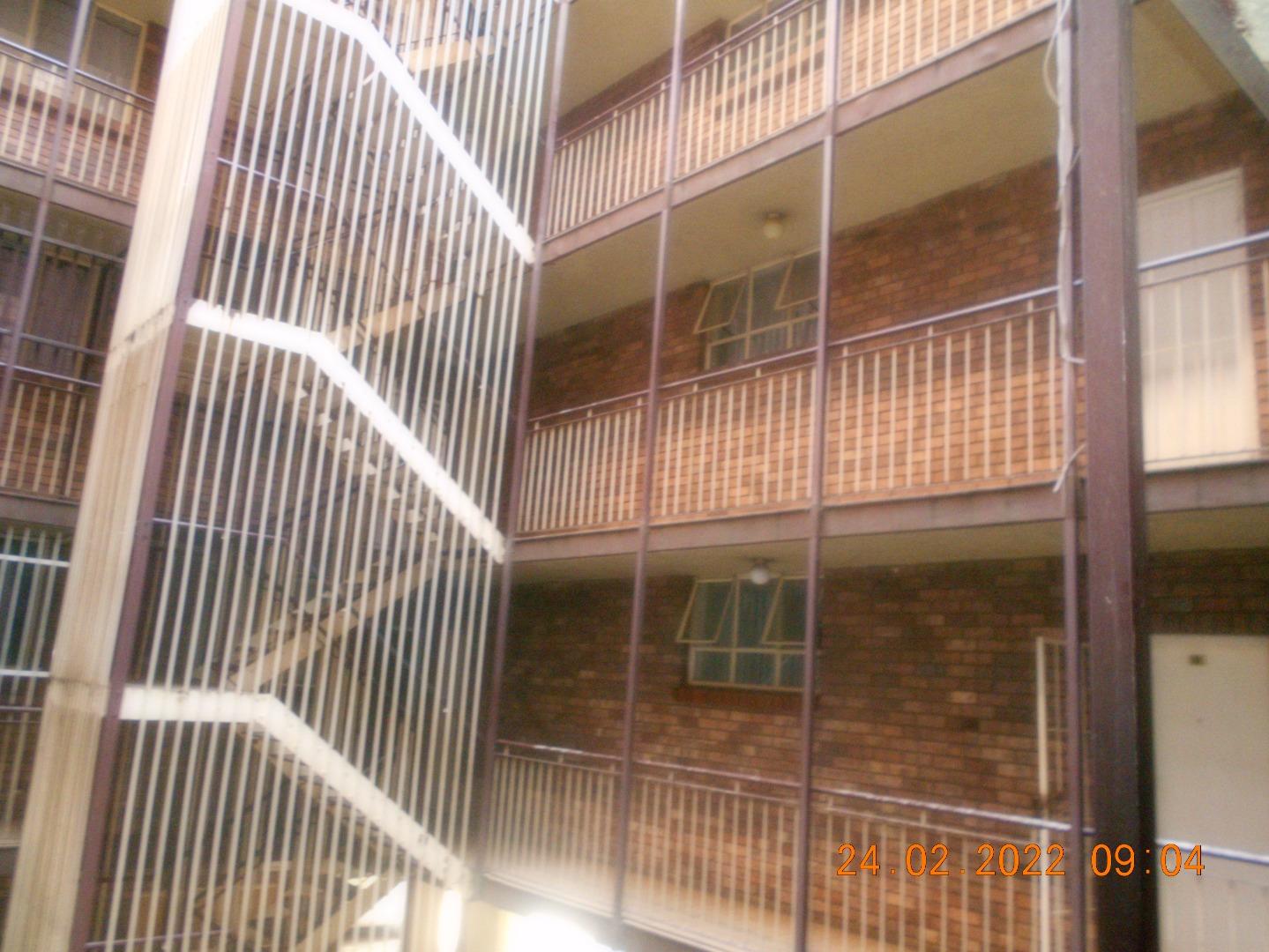2 Bedroom Flat for Sale - Gauteng