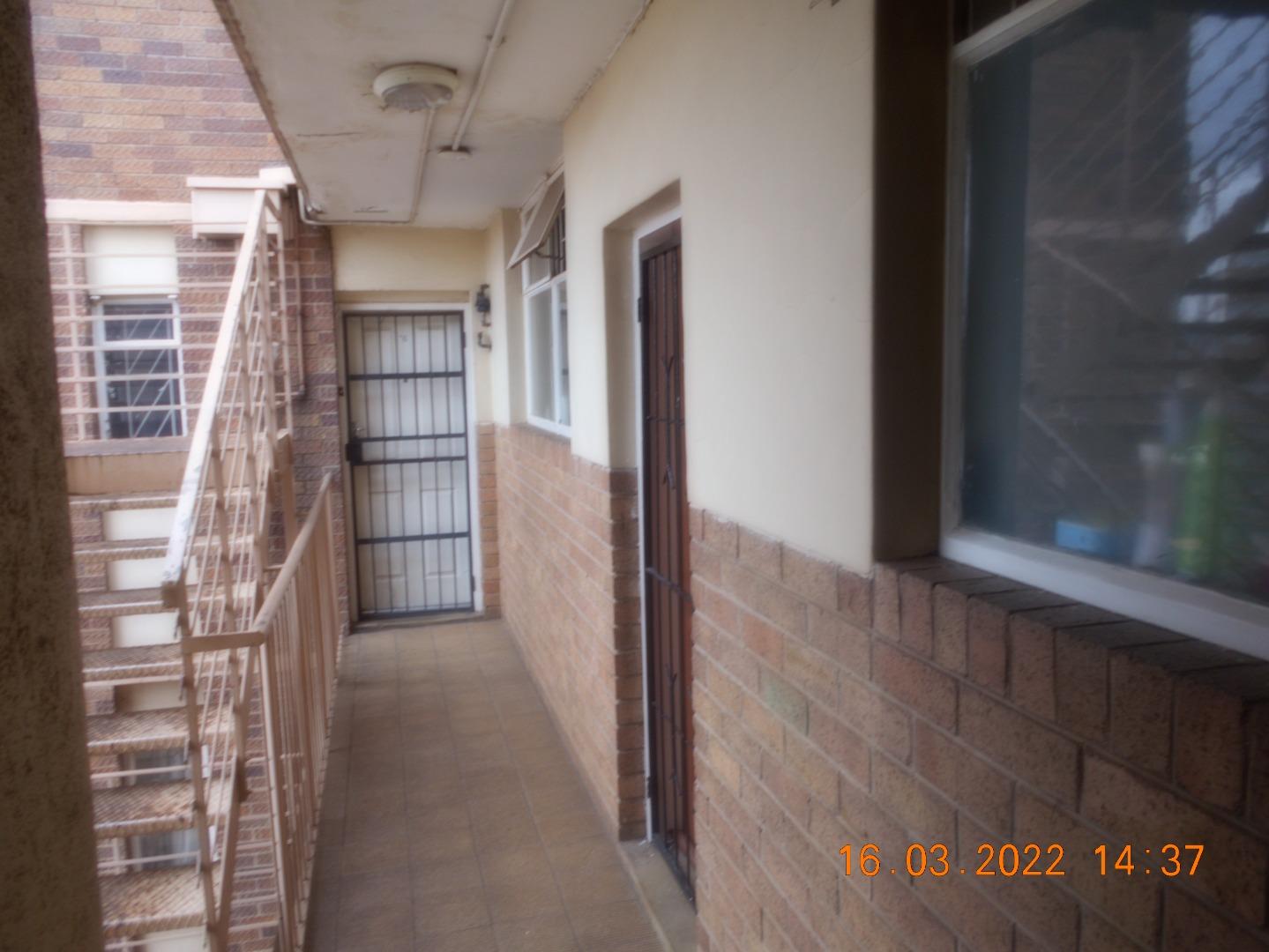 2 Bedroom Flat for Sale - Gauteng