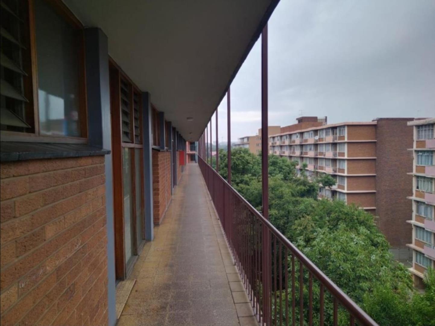 4 Bedroom Flat for Sale - Gauteng