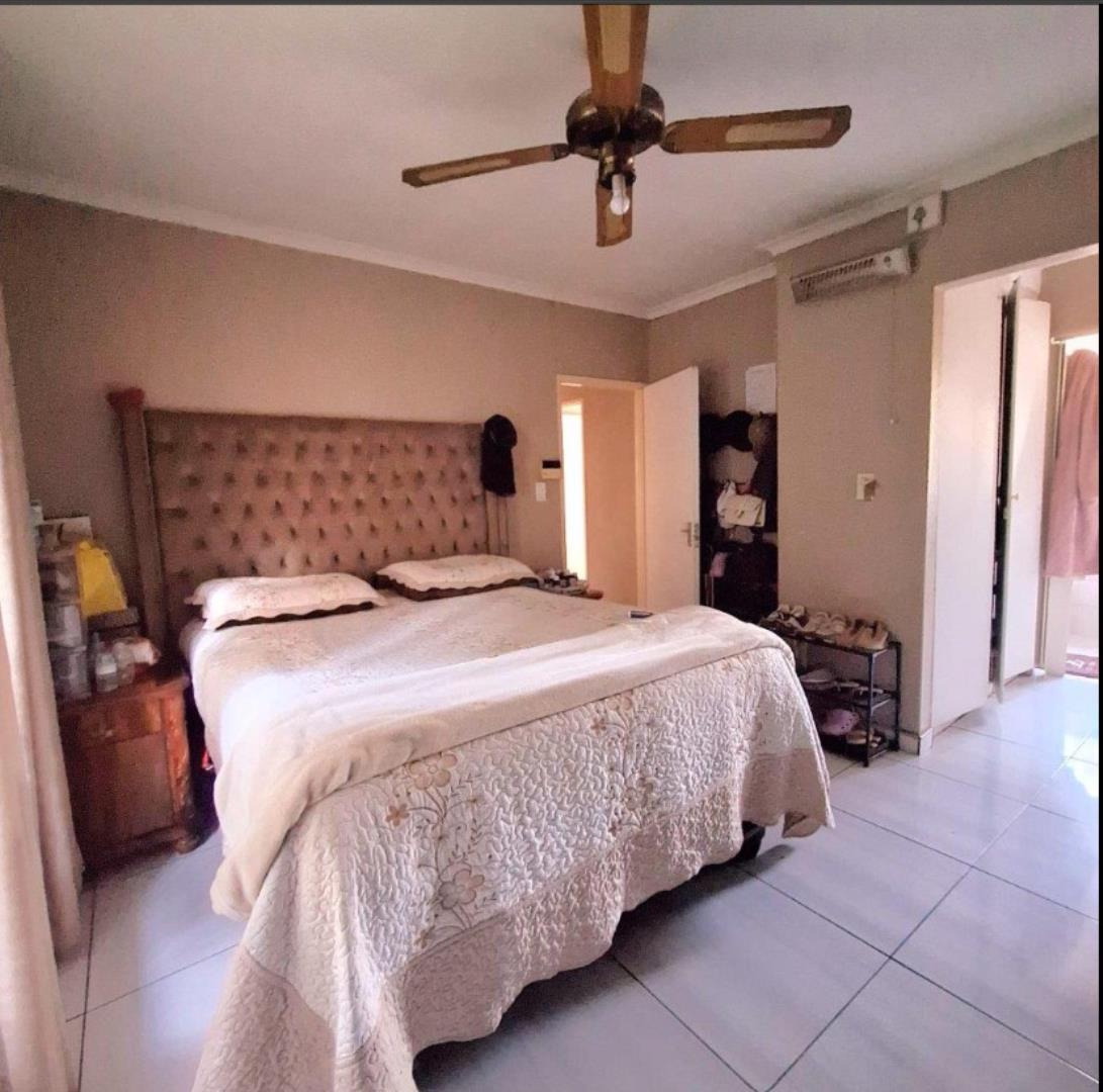 754434_Bedroom_main.jpg
