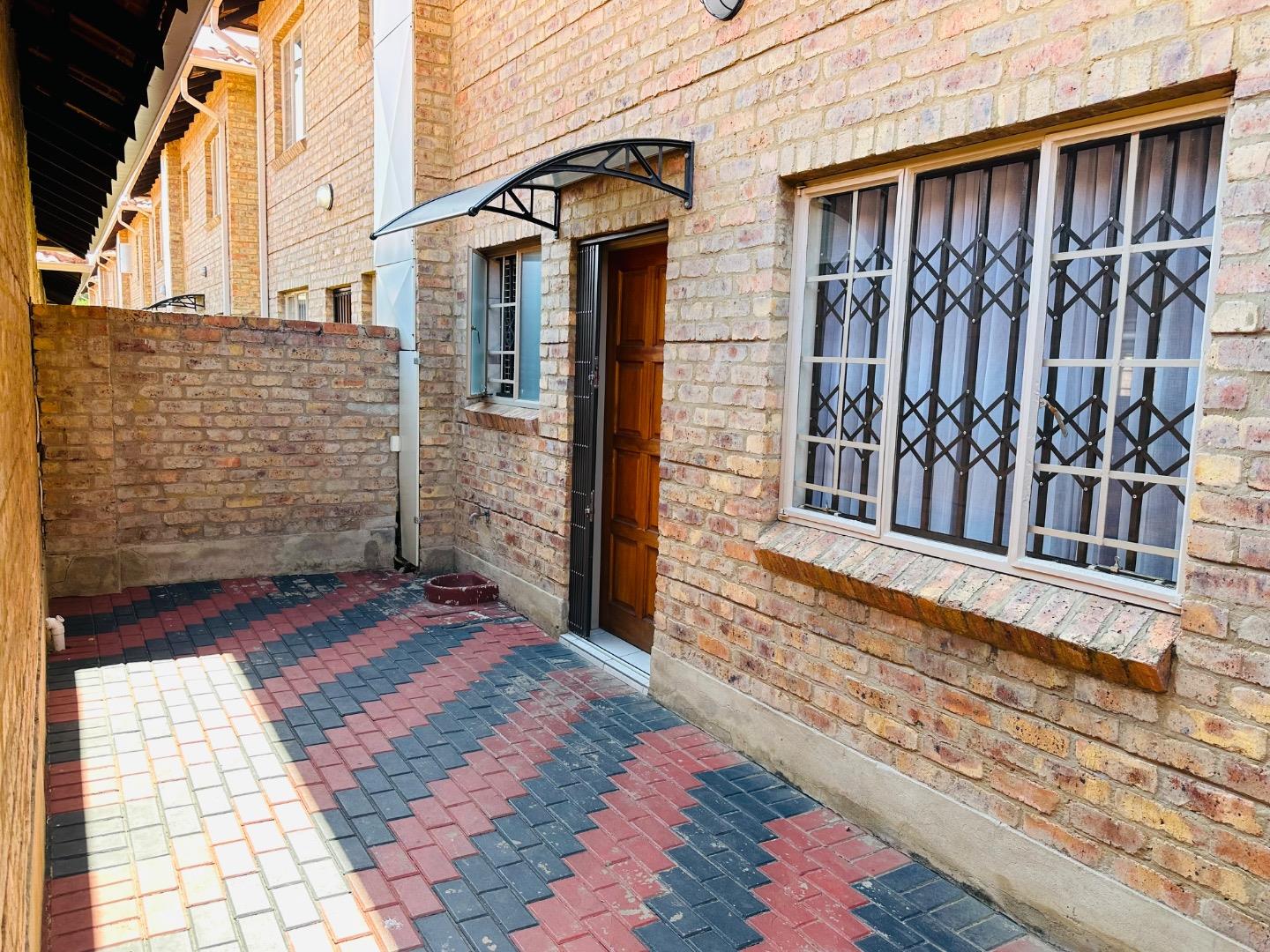 3 Bedroom Duplex for Sale - Gauteng