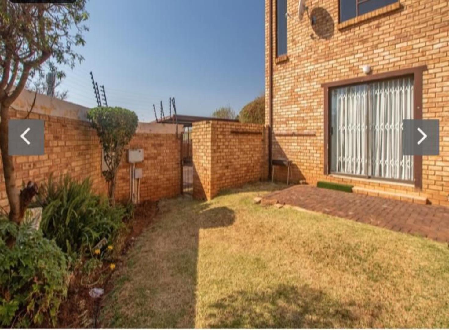 2 Bedroom Duplex for Sale - Gauteng