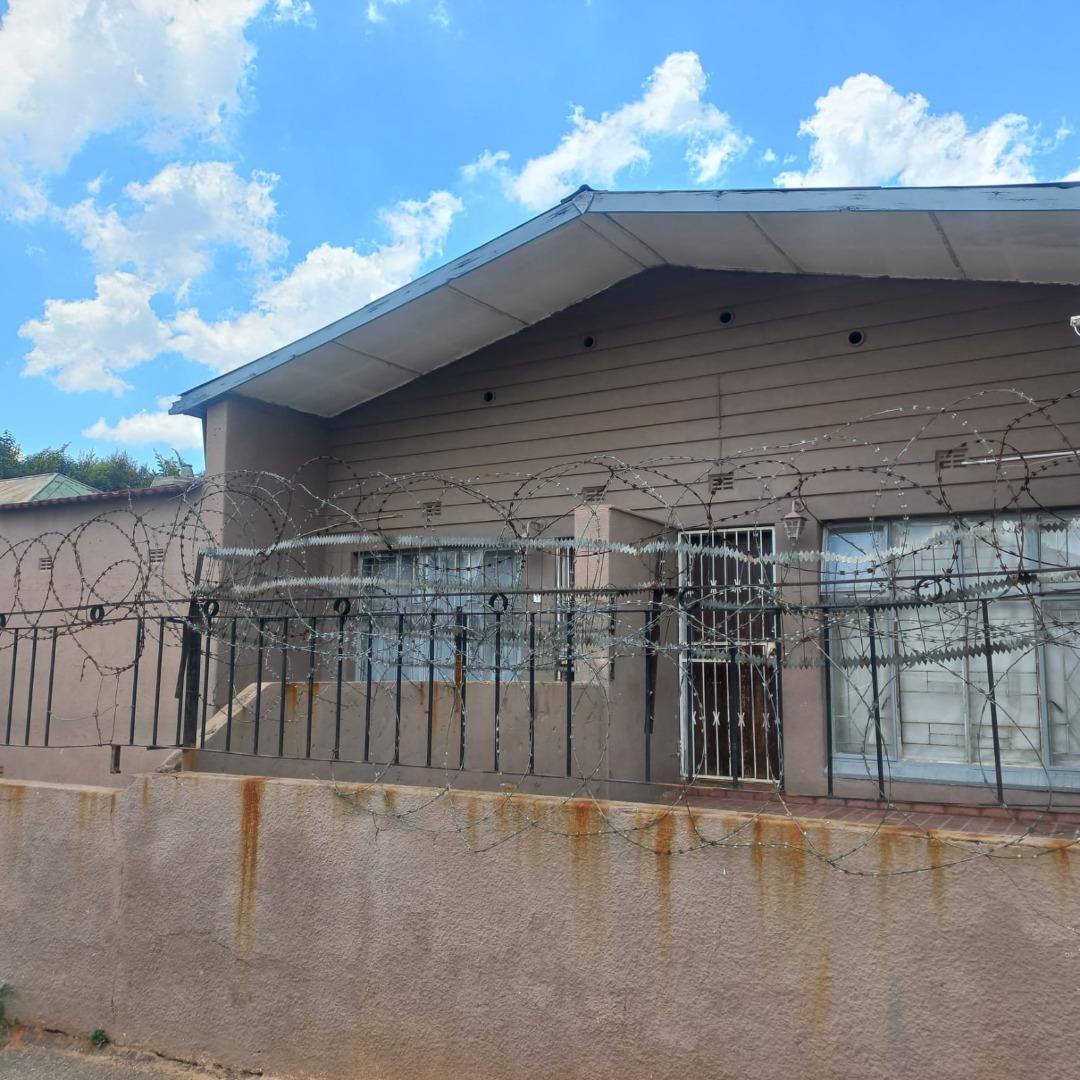 6 Bedroom House for Sale - Gauteng