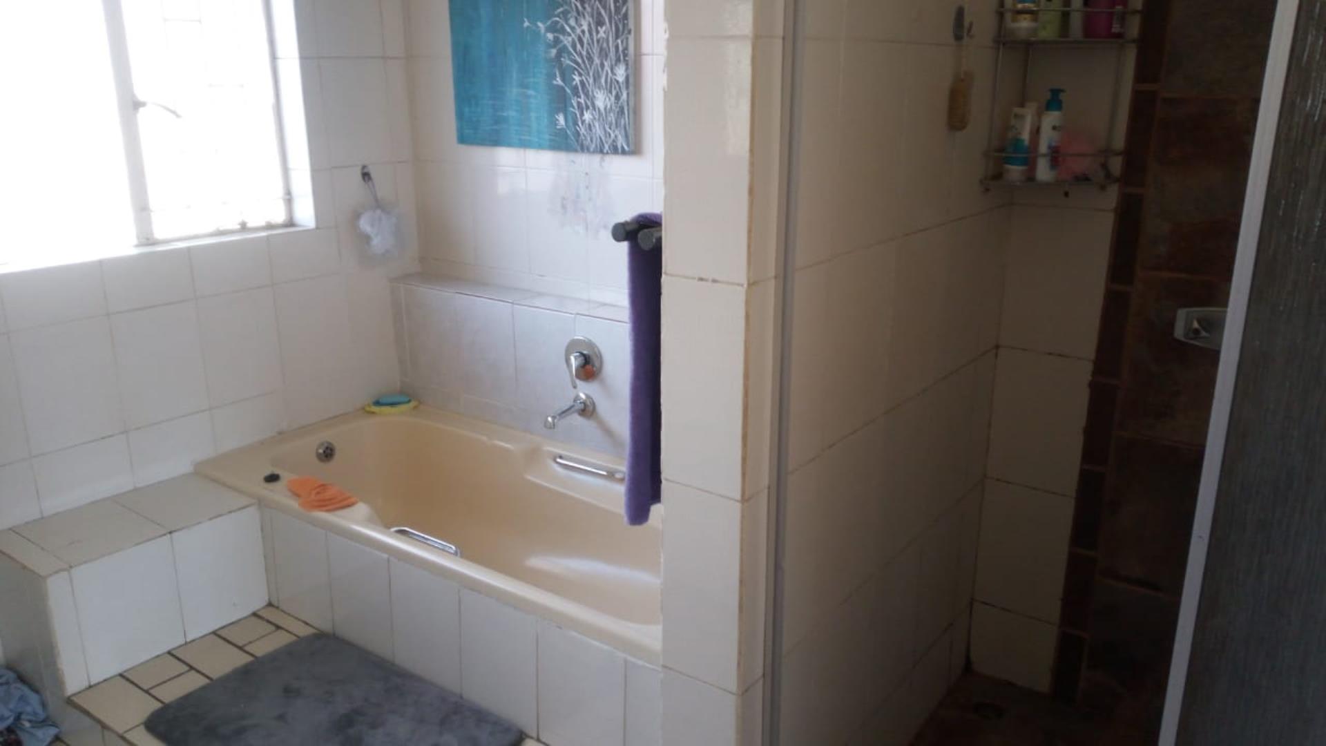765166_WhatsApp_Image_2022-06-15_at_11.46.46_AM_(2).jpeg